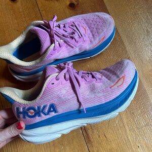 Hoka Clifton 9